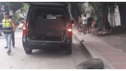 Aktwal na pananakit ng enforcer sa lalaking flat ang gulong ng kotse, sapul sa video