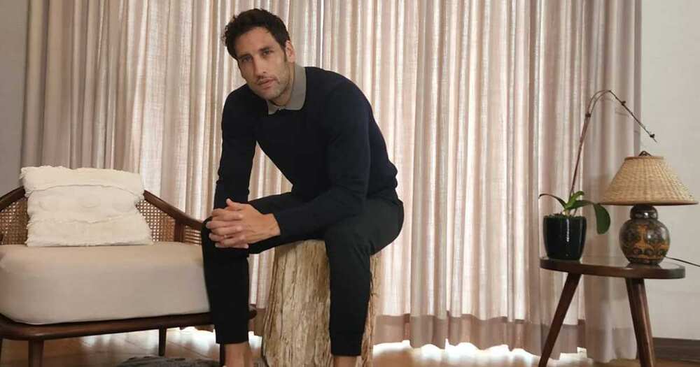 Nico Bolzico, nag-BF talk sa baby girl sa sinapupunan ni Solenn Heussaff: “We need to have this conversation” Nico Bolzico, nag-BF talk sa baby girl sa sinapupunan ni Solenn Heussaff: “We need to have this conversation”