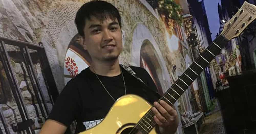 Video ng Internet sensation na si Caloy Quemada, viral; maraming bumilib sa kanyang dalawang boses sa pagkanta Video ng Internet sensation na si Caloy Quemada, viral; maraming bumilib sa kanyang dalawang boses sa pagkanta