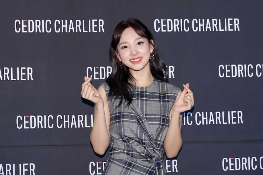 Nayeon - Age, Bio, Birthday, Family, Net Worth