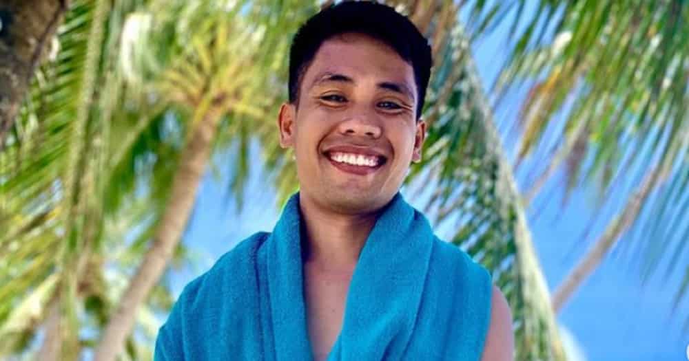 Yamyam Gucong shows off construction of his brand new house