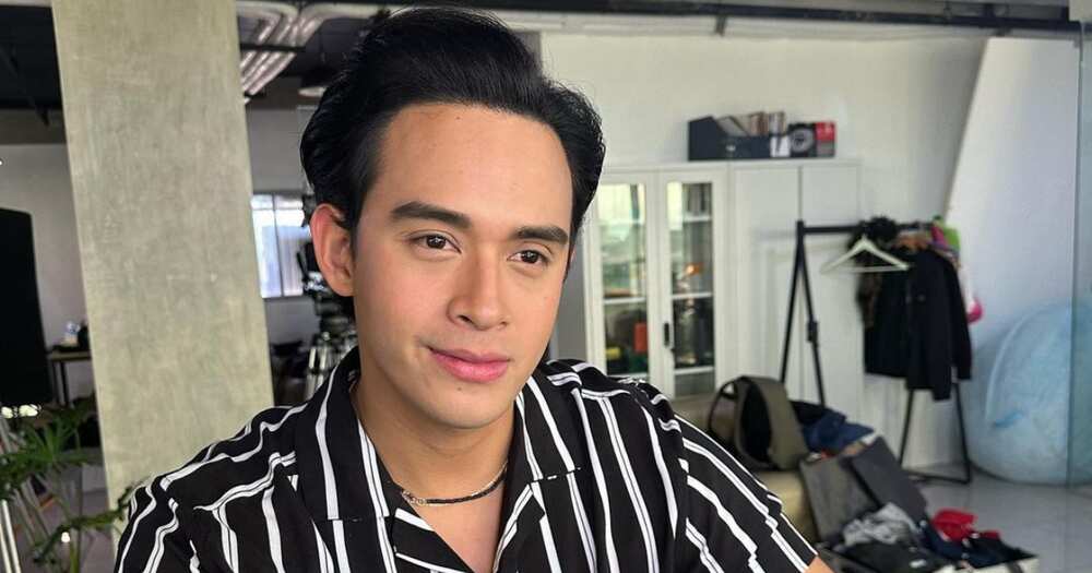 Diego Loyzaga, nag-post ng pic niya karga ang isang baby na tinawag niyang “best birthday gift ever”