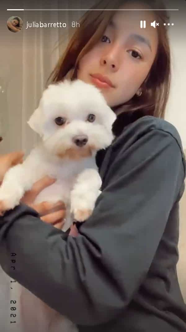 Video of puffy-eyed Julia Barretto hugging her dog goes viral amid Gerald and Yam's "maiinit" scenes