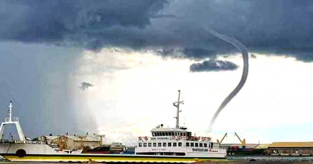 Video ng malaking waterspout sa karagatan ng Bacolod City, nag-viral; pagngangalit nito nasaksihan ng marami