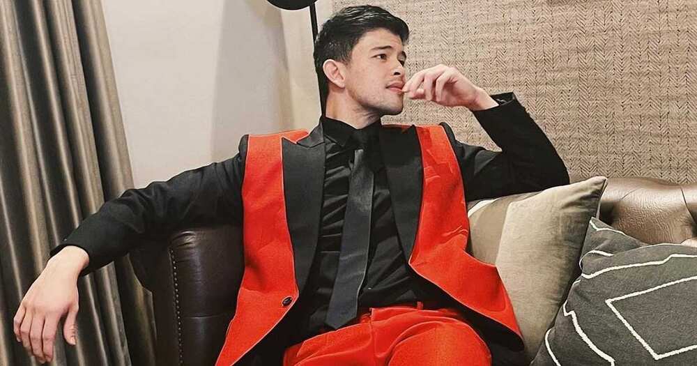 Rayver Cruz, Julie Anne San Jose's TikTok video bring "kilig" to netizens Rayver Cruz, Julie Anne San Jose's TikTok video bring "kilig" to netizens