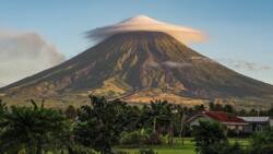 Mayon Volcano, nasa Alert Level 2 pa rin ngayong taon 2020, ayon sa PHIVOLCS