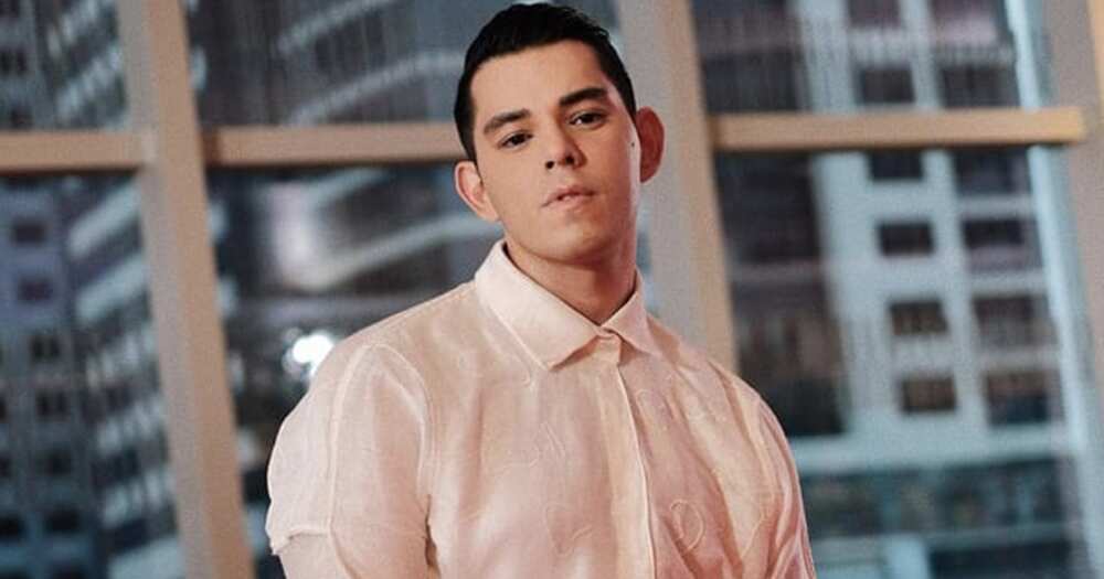 Raymond Gutierrez's "trying to TikTok" video with Tony Labrusca goes viral