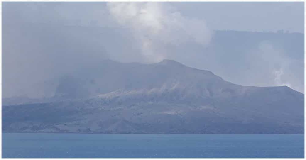 Video ng phreatomagmatic eruption ng Taal Volcano na kuha ...