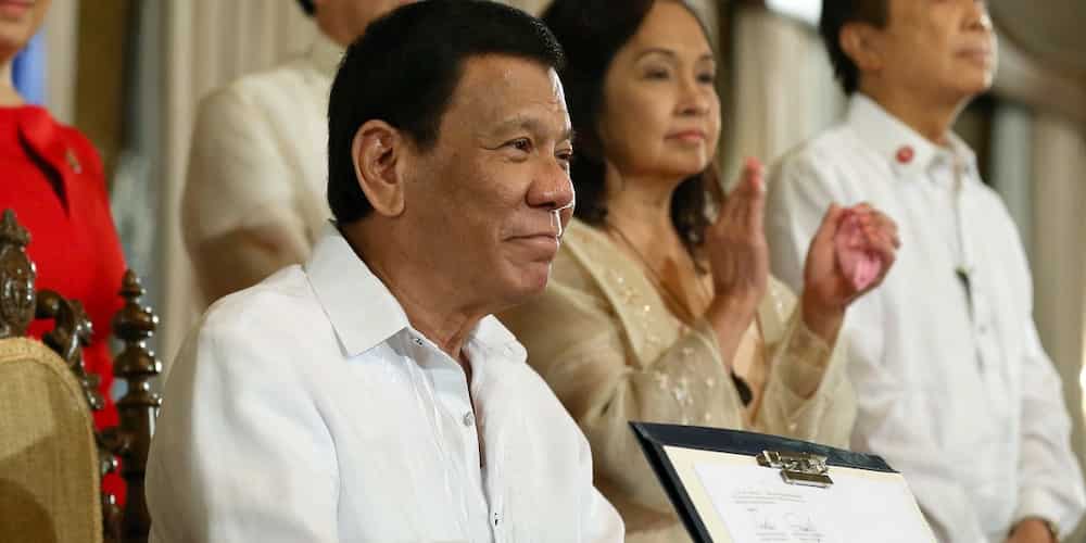 President Duterte advises nurses who want bigger salary to join police force