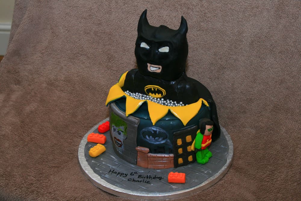 Batman cake design