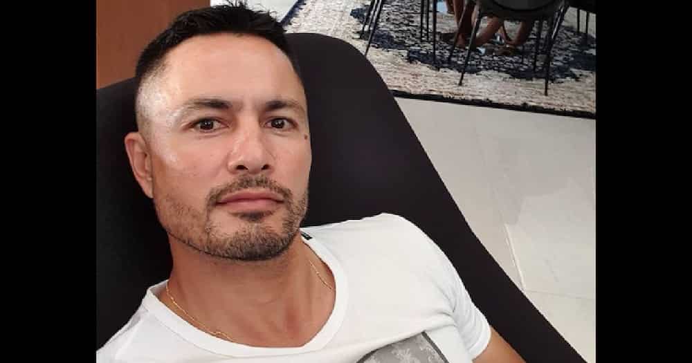 Derek Ramsay, sinupalpal ang basher na nagsabing si Andrea Torres ang naghabol sa kanya Derek Ramsay, sinupalpal ang basher na nagsabing si Andrea Torres ang naghabol sa kanya