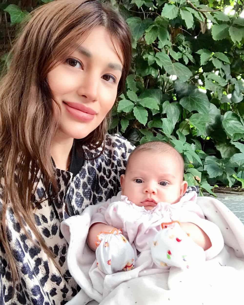 nathalie hart pregnant