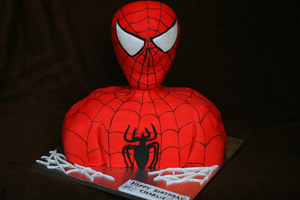 Spiderman cake design