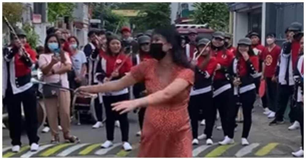 Buntis na dating majorette, kinagiliwan sa kanyang exhibition na nag-viral