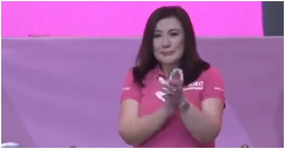 Sharon Cuneta, naluha sa madamdaming tagpo nina Sen. Kiko at Pampanga farmers Sharon Cuneta, naluha sa madamdaming tagpo nina Sen. Kiko at Pampanga farmers