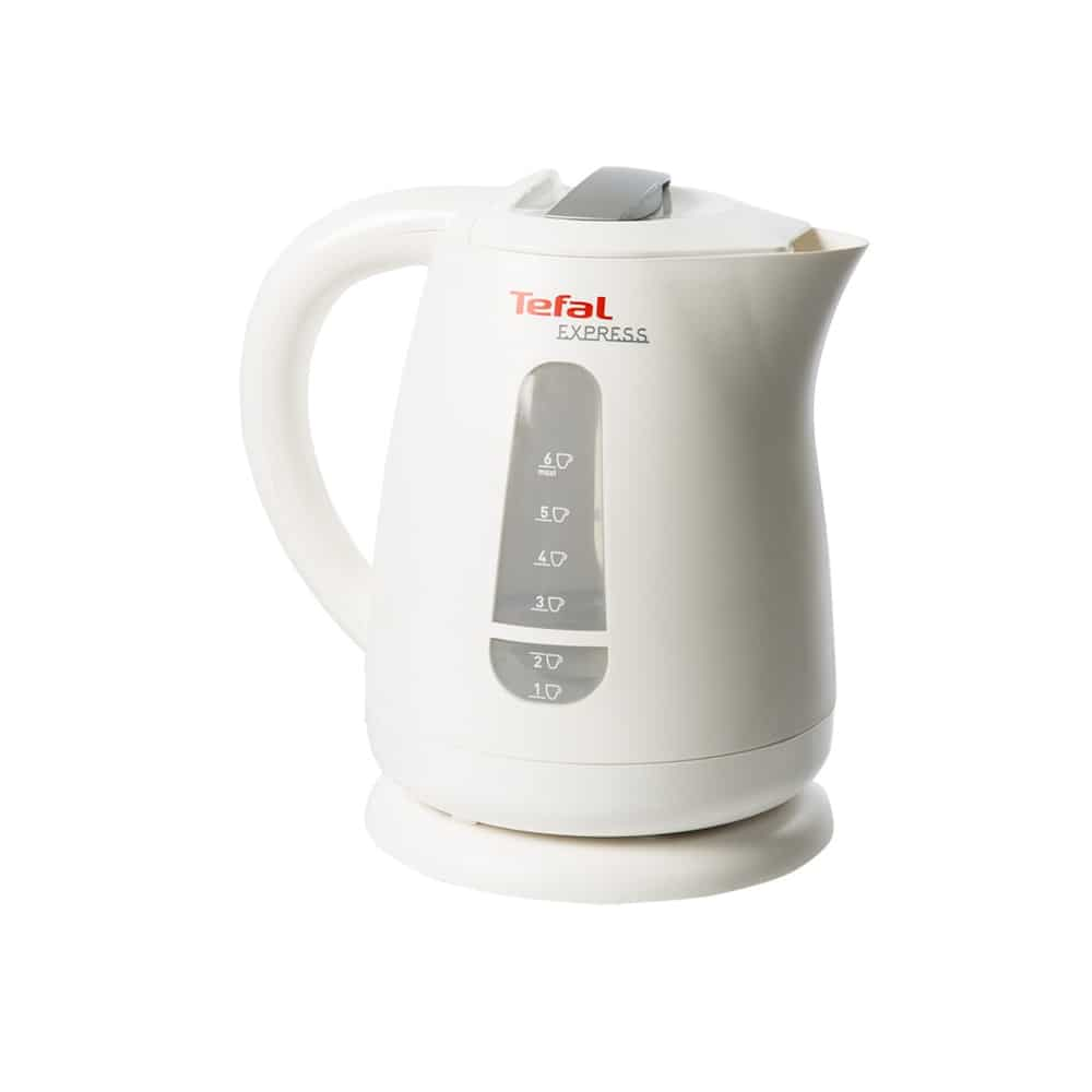 High-quality electronic kettles that are perfect for heating water during rainy weather