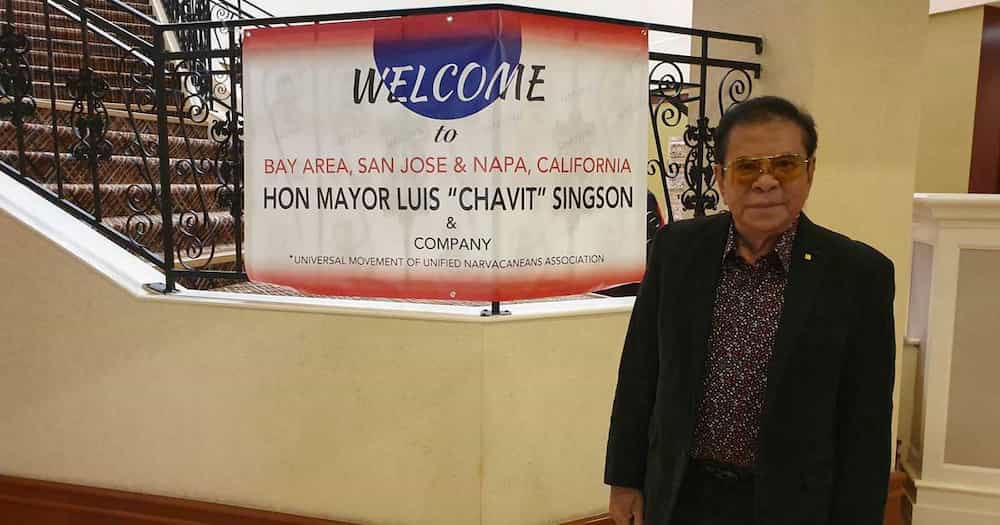 Mayor Chavit Singson, namudmod ng limpak-limpak na pera gamit ang mala-baril na gintong ‘cash dispenser’