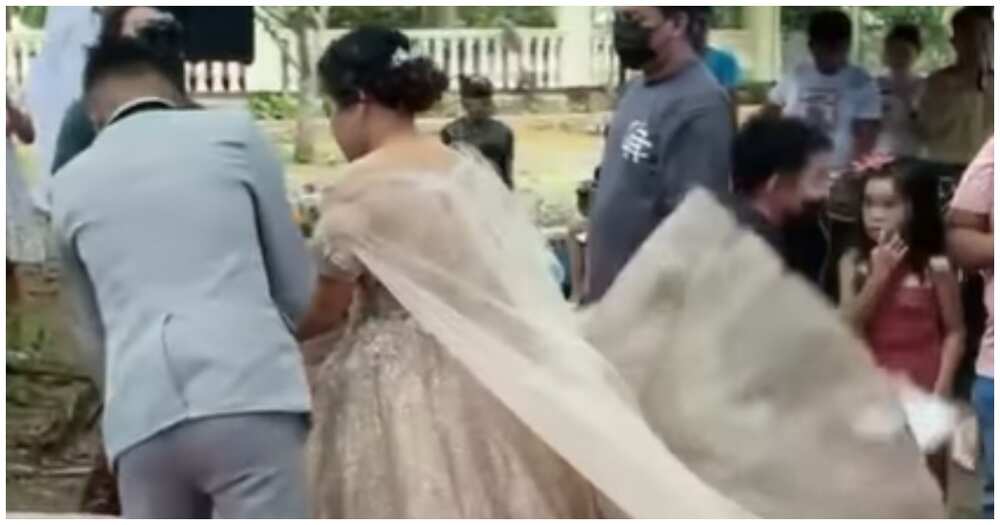 Wedding organizer na nagtago sa loob ng gown ng bride, kinagiliwan ng netizens