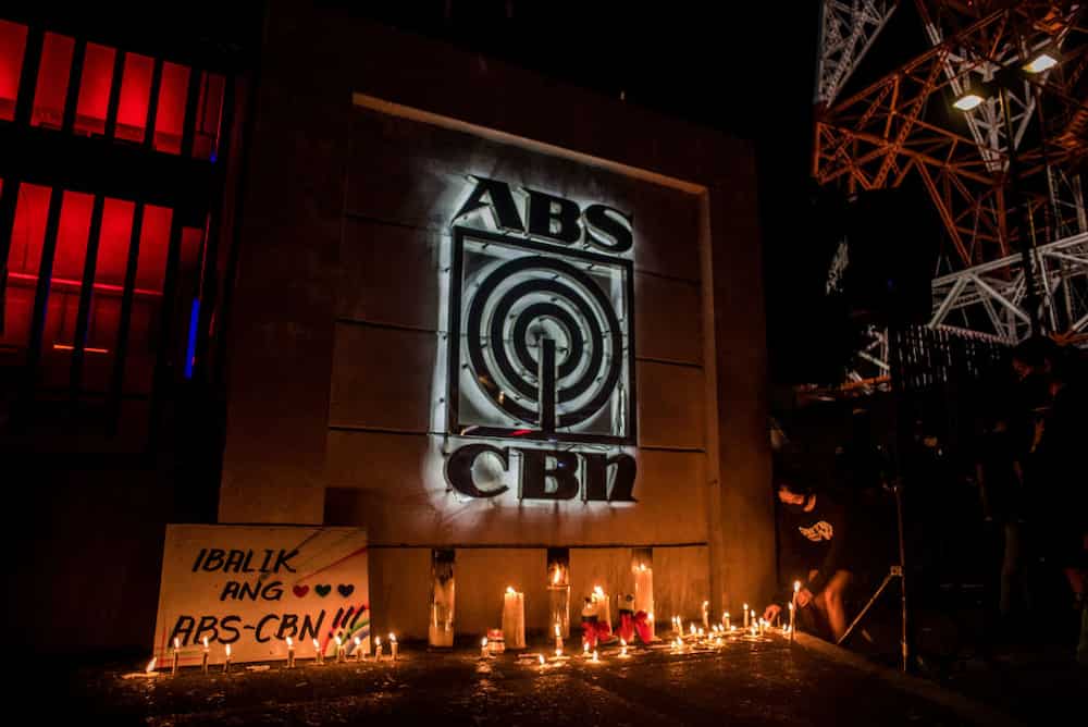 ABS-CBN, nanawagan sa mga taga-suporta ng mga politiko na irespeto ang mga taga-media