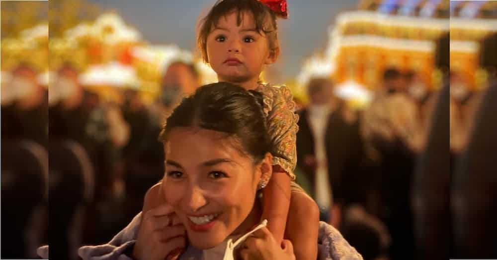 Snaps of Elisse Joson, baby Felize, family exploring Singapore warm hearts