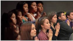 Mga Anghel na Walang Langit stars recreate the praying pose featured on the series’ title card