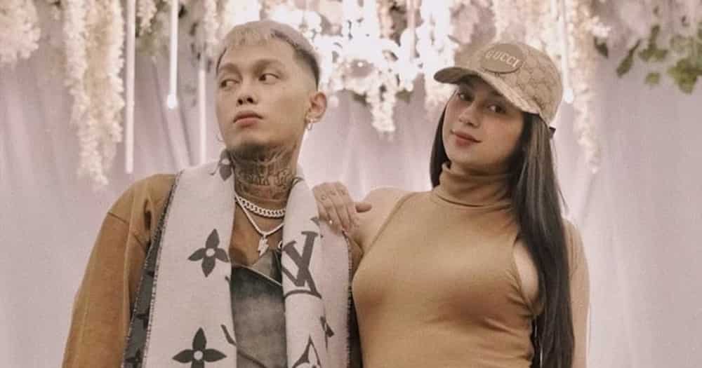 Skusta Clee, ibinahagi ang pinagdaanan ni Zeinab nang manganak ito sa viral vlog Skusta Clee, ibinahagi ang pinagdaanan ni Zeinab nang manganak ito sa viral vlog