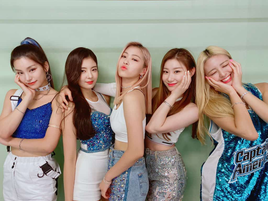 ITZY members profile ages, names, positions, birthdays