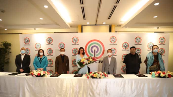 Janine Gutierrez now officially a Kapamilya; finally signs contract