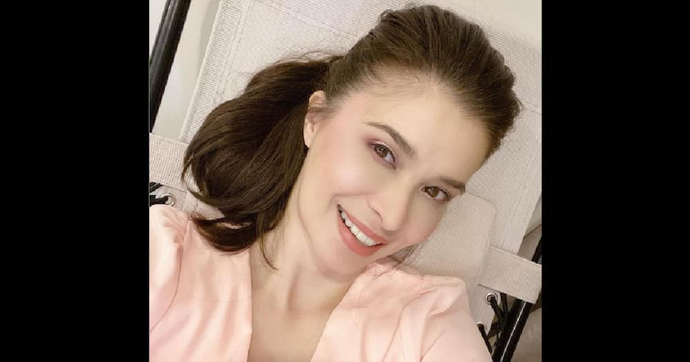 Sunshine Cruz, hindi pinalambas ang komento sa kanyang pananamit Sunshine Cruz, hindi pinalambas ang komento sa kanyang pananamit