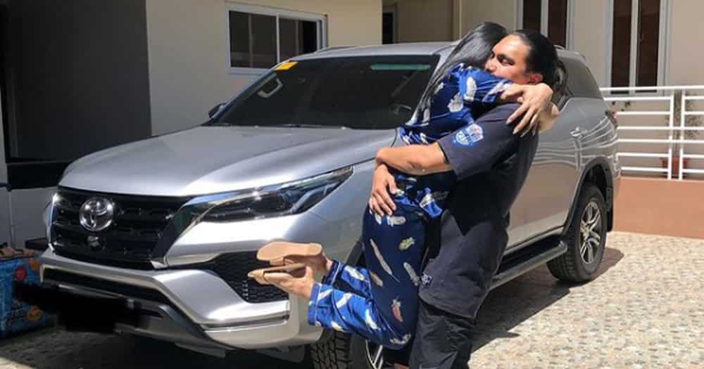 Lovely Abella and Benj Manalo sells the actor's motorbike after witnessing an accident