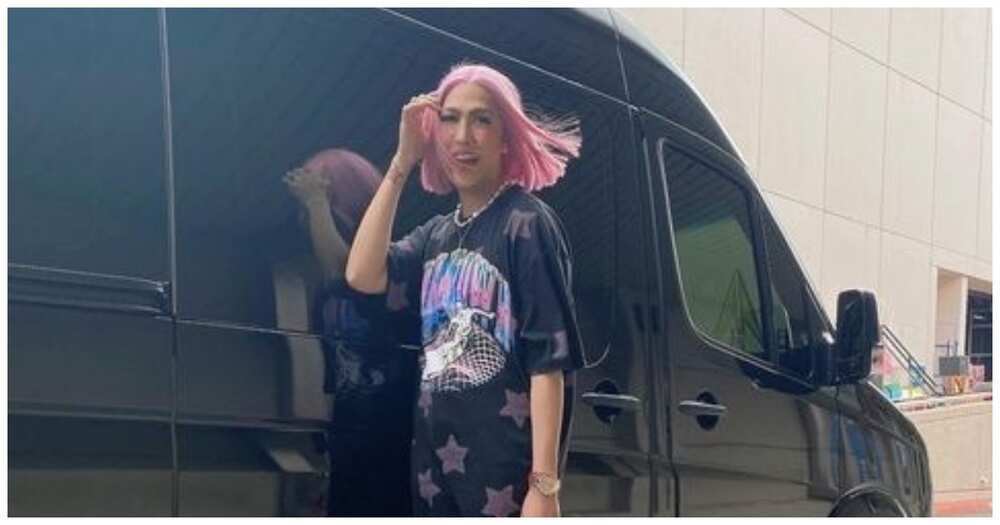 Vice Ganda, na-enjoy pa rin ang kanyang 'super scary flying experience'