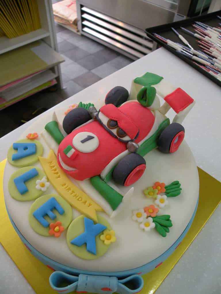 Cars cake design