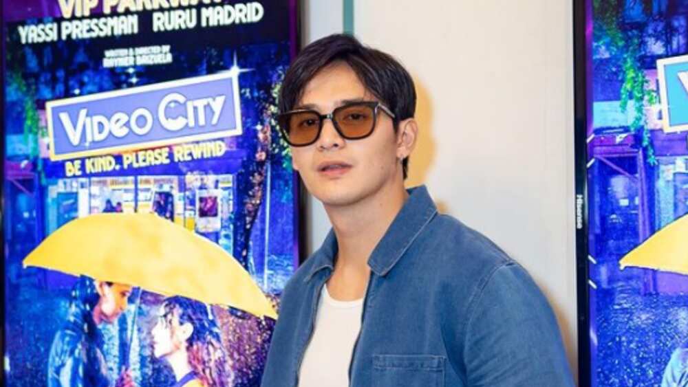 Ogie D, pinuri ang acting ni Ruru Madrid sa 'Video City': "Sinabi ko sa kanya na napakahusay mo" Ogie D, pinuri ang acting ni Ruru Madrid sa 'Video City': "Sinabi ko sa kanya na napakahusay mo"