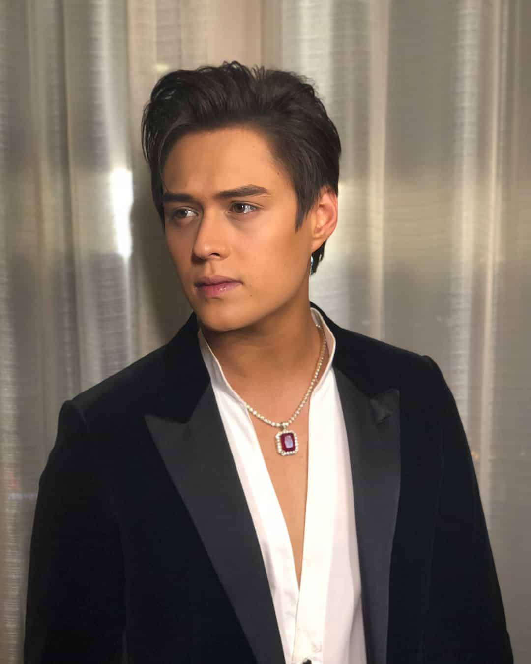 Enrique Gil Bio: Age, Real Name, Parents, Height, Dating History - KAMI ...