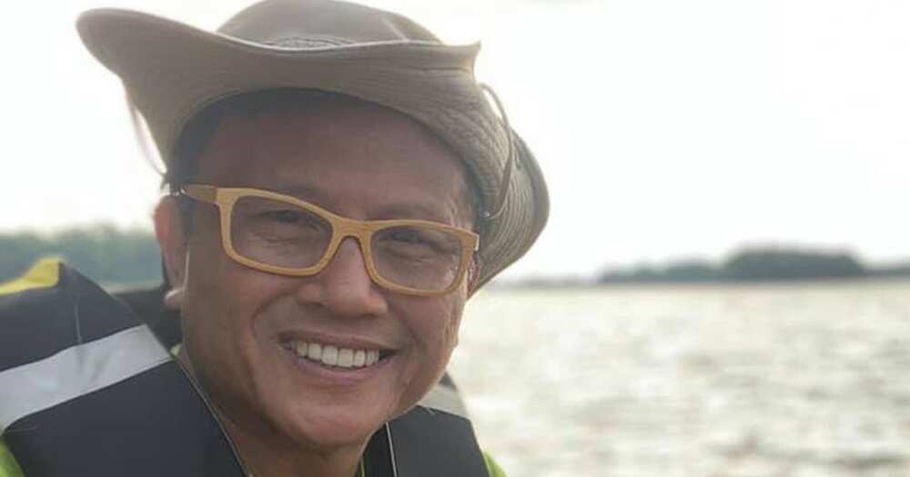 Broadcaster Howie Severino finds lizard in his healthy drink