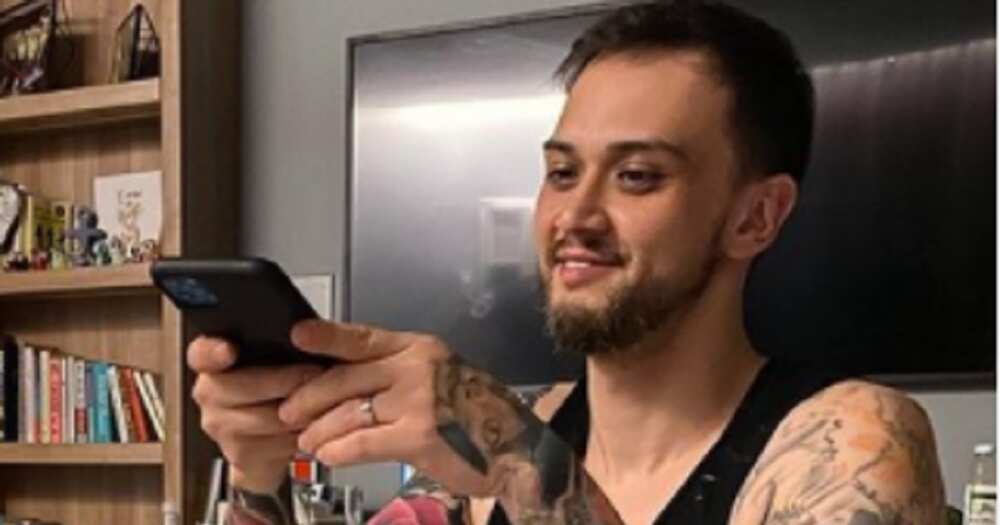 Billy Crawford admits battle with alcoholism and depression years ago Billy Crawford admits battle with alcoholism and depression years ago