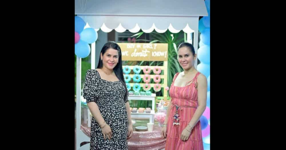 Twinning moments of Jinkee Pacquiao and twin sister Janet Jamora