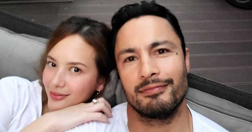 Derek Ramsay's "lazy day" post with Ellen Adarna while together in bed goes viral