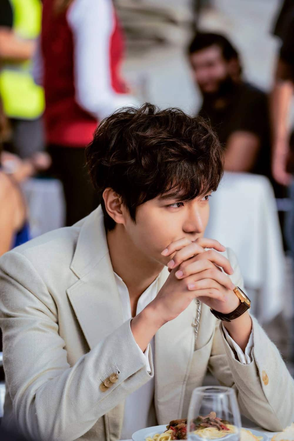 Lee Min Ho movies, age, girlfriend, Bae Suzy, and height 