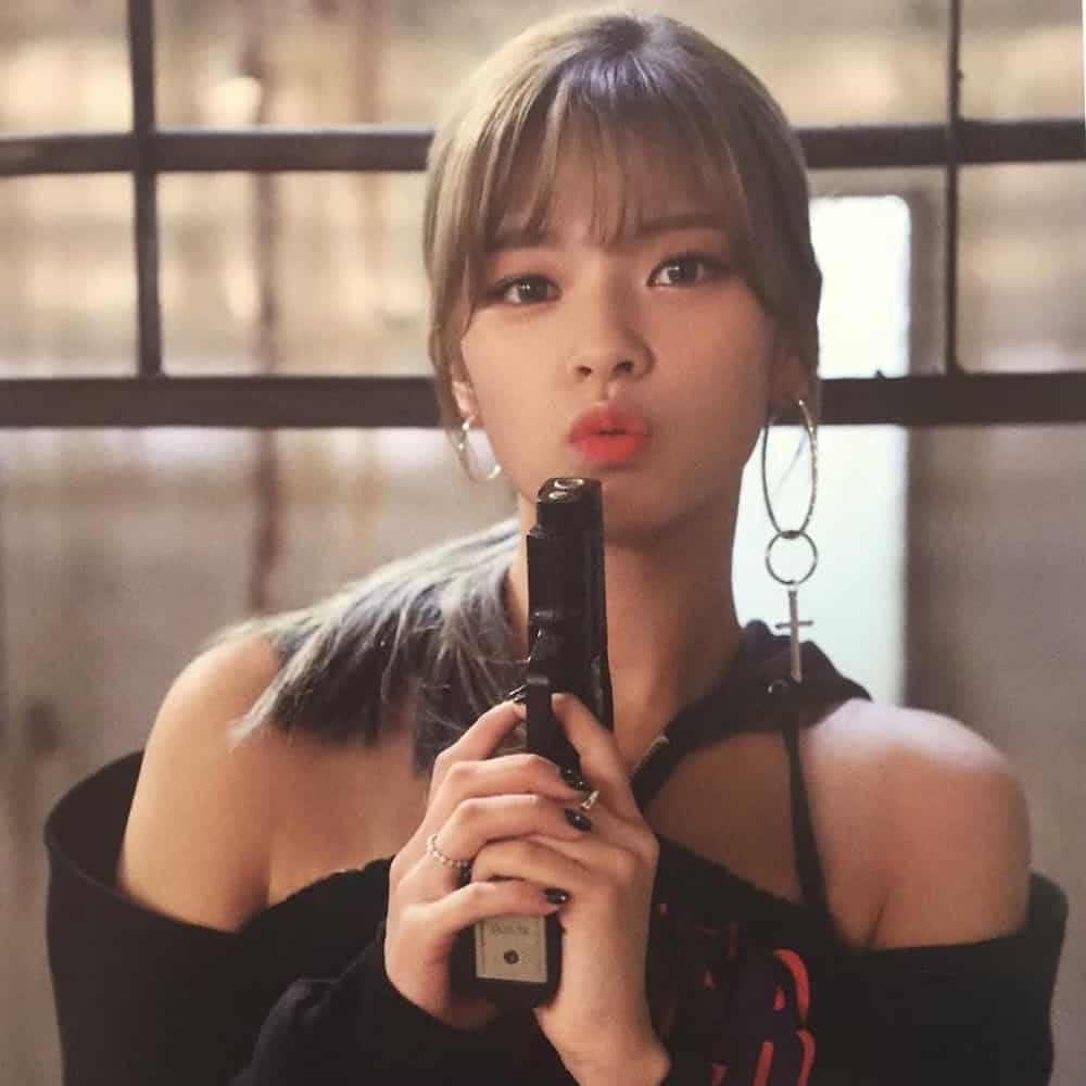 jeongyeon twice