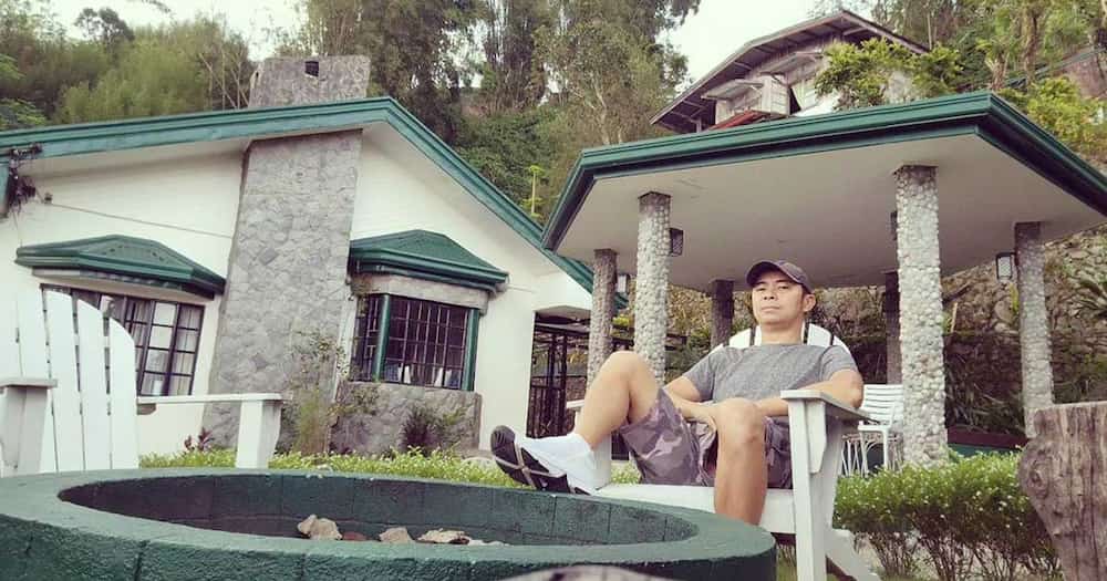 Chito Miranda, senti post sa fam, viral: “I will choose them over anything, anyone, and everything” Chito Miranda, senti post sa fam, viral: “I will choose them over anything, anyone, and everything”