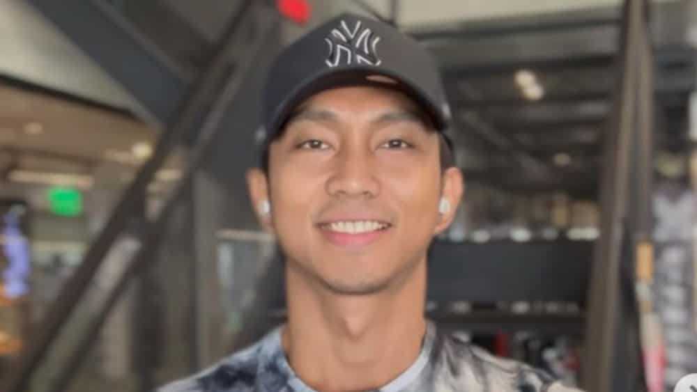 Ogie kay Rendon: "'Pag siya ay ganito nang ganito, hihina ang bentahan ng motivational rice" Ogie kay Rendon: "'Pag siya ay ganito nang ganito, hihina ang bentahan ng motivational rice"