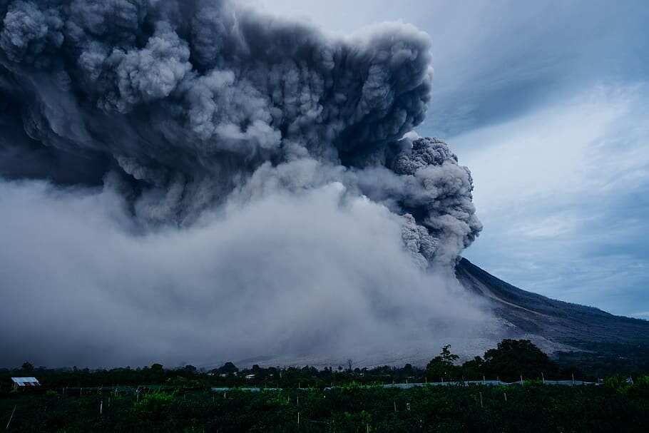 Mount Sinabung sa Indonesia, sumabog