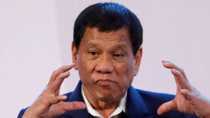 President Duterte, idineklarang hindi na kailangang magsuot ng face shields sa mga open areas