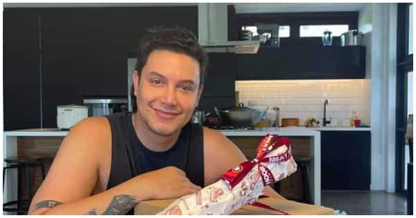 Paolo Ballesteros, ipinakita ang bonggang Christmas decoration ng kanyang bahay