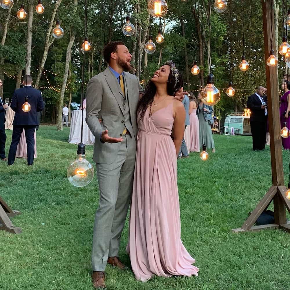 Sonya, 55, filed paperwork june 14 for the split from dell, 58, tmz. Steph Curry Wife . Stephen Curry bio: wife, age, height, stats, who is his ...