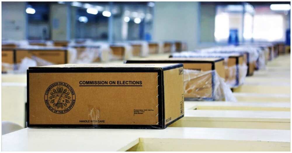 Comelec, dumulog sa NBI ukol sa viral video ng umano'y pagpupunit ng mga balota Comelec, dumulog sa NBI ukol sa viral video ng umano'y pagpupunit ng mga balota