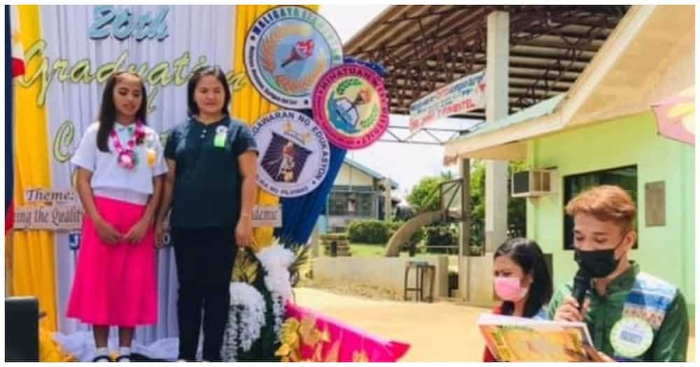 Mobile graduation sa Surigao gamit ang pickup truck, hinangaan ng marami