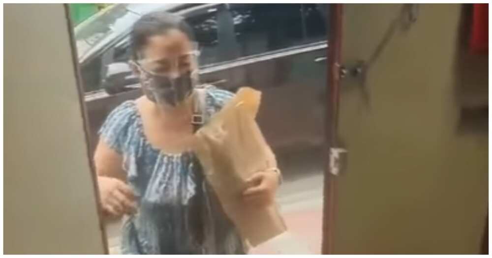 Inang nag-grocery at mala-piyestang sinalubong ng kanyang anak, viral
