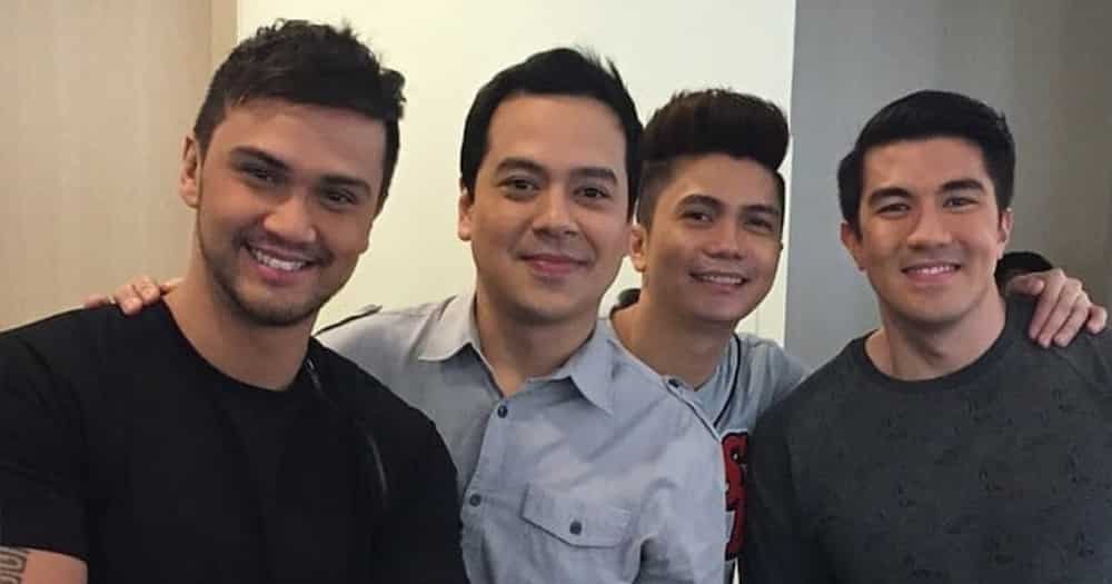 John Lloyd Cruz, sinabing utang niya kay Elias ang kanyang buhay sa viral interview John Lloyd Cruz, sinabing utang niya kay Elias ang kanyang buhay sa viral interview